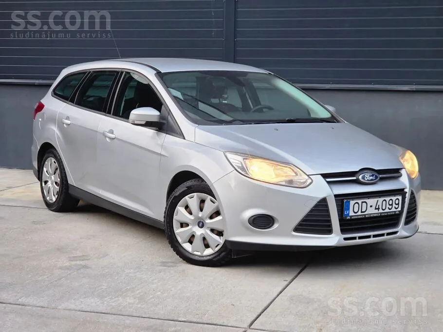 Ford Focus 2014 photo 3