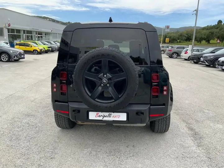 Land Rover Defender 2024 photo 5