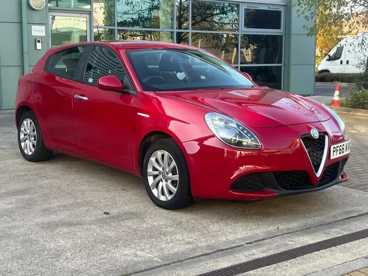 Alfa Romeo Giulietta 2016 photo 4
