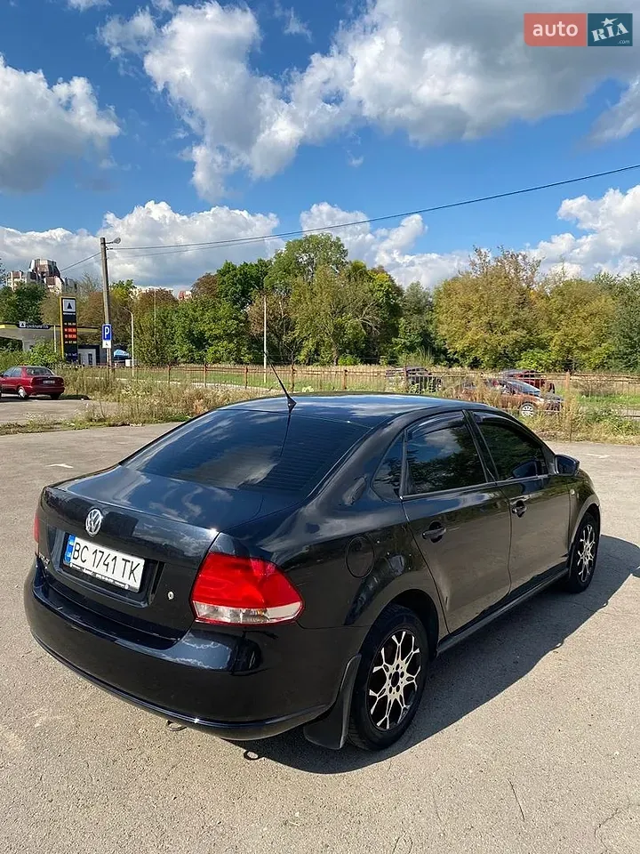 Volkswagen Polo 2011 photo 5