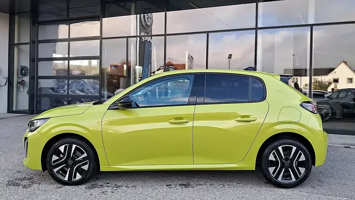 Peugeot 208 2025 photo 3