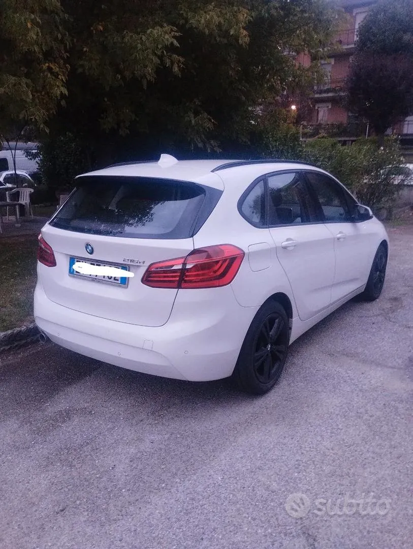 BMW 216 D Active Tourer 2015 photo 3