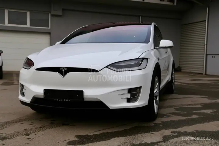 Tesla Model X 2017 photo 3