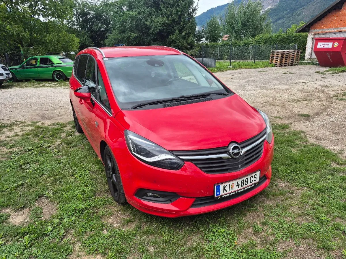 Opel Zafira Tourer