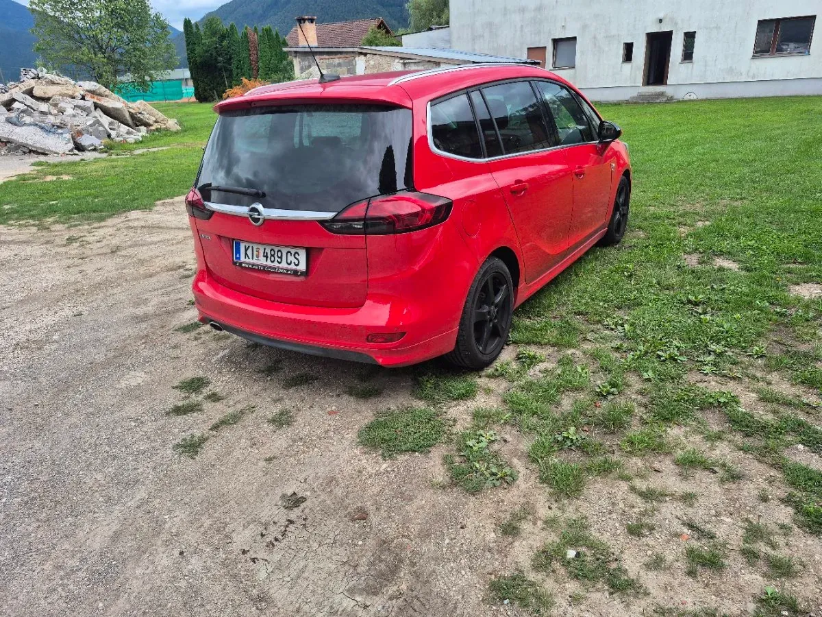 Opel Zafira Tourer 2018 photo 3