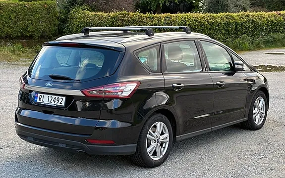 Ford S-Max 2016 photo 5