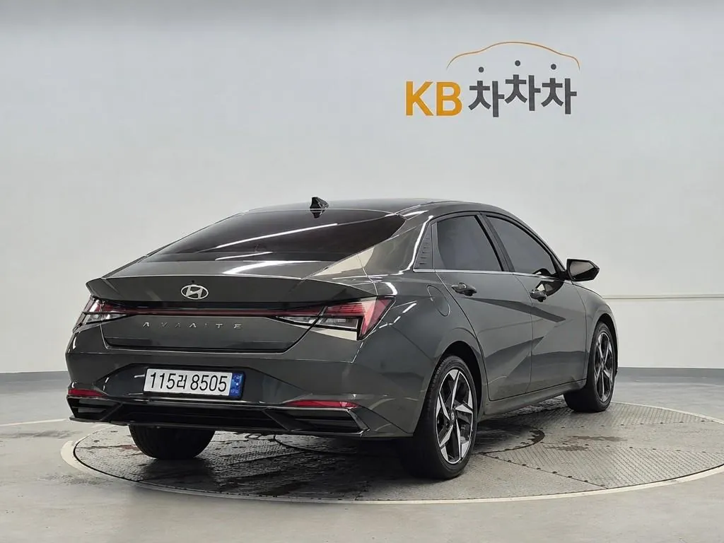 Hyundai Avante 2023 photo 3