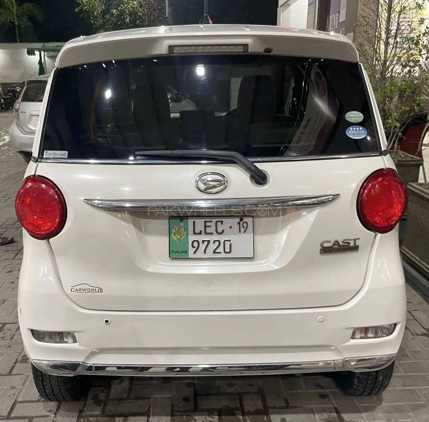 Daihatsu Cast