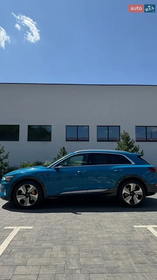 Audi E-Tron