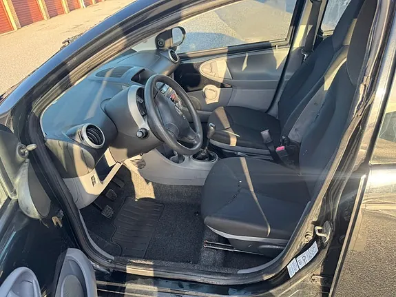 Toyota Aygo 2011 photo 4