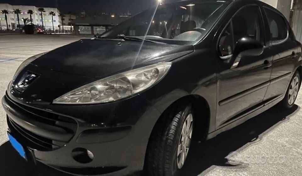 Peugeot 207 2010 photo 5