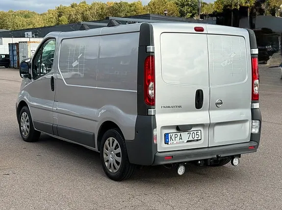 Nissan Other 2010 photo 5