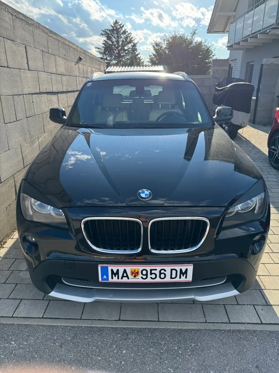 BMW X1 2011 photo 2