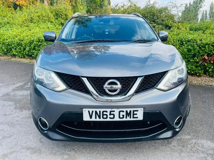 Nissan Qashqai 2015 photo 2
