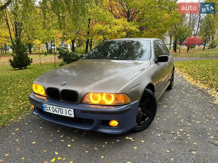 BMW 5 Series 2000 photo 2