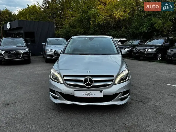 Mercedes-Benz B-Class 2016 photo 3