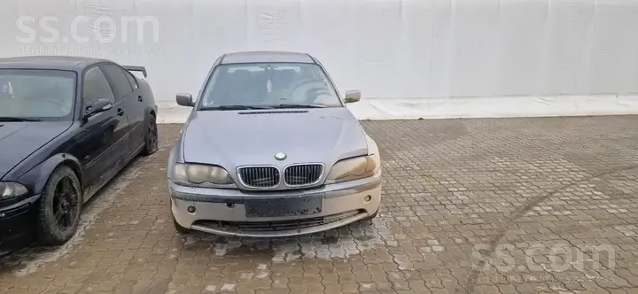 BMW 318 2002 photo 2