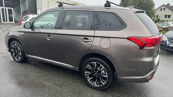 Mitsubishi Outlander 2017 photo 3