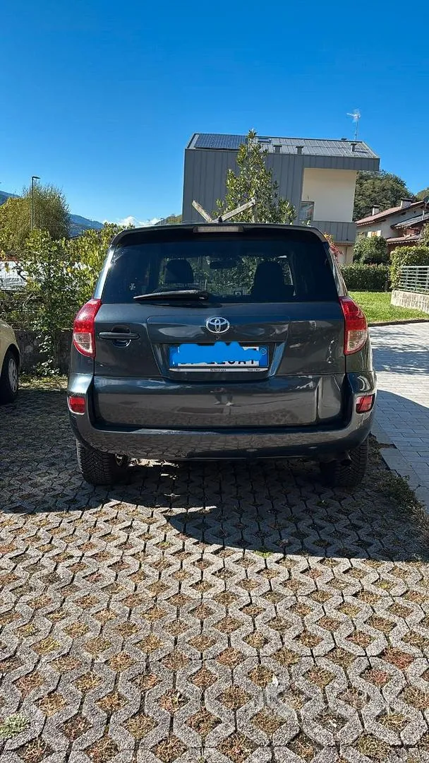 Toyota Rav4 2008 photo 2