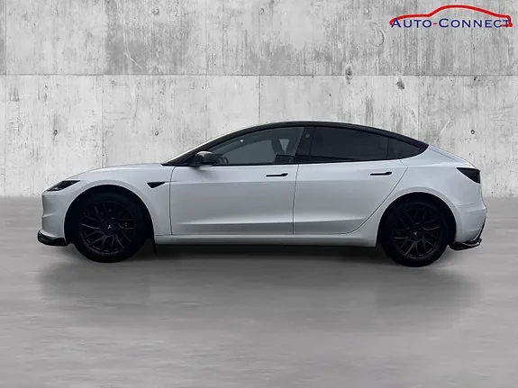 Tesla Model 3 2024 photo 4