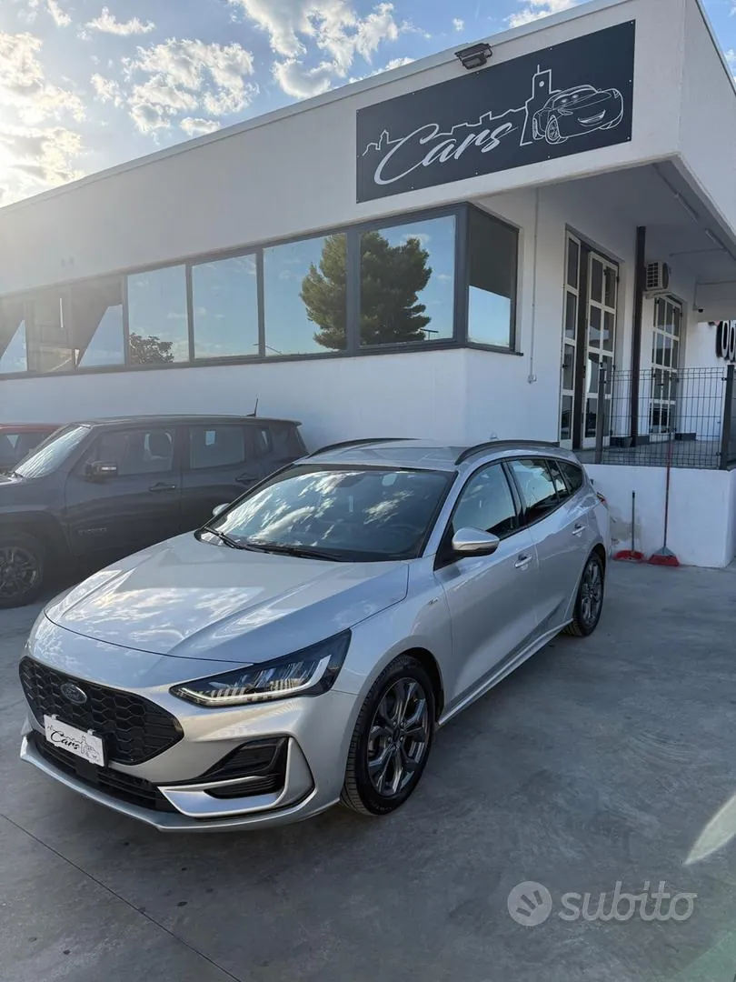 Ford Focus 2023 photo 3