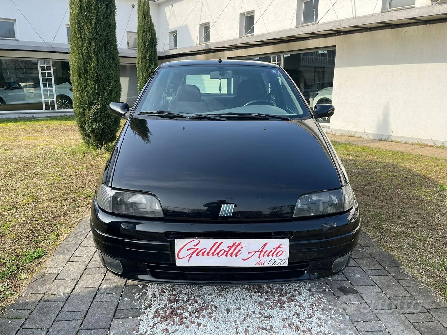 Fiat Punto 1997 photo 2