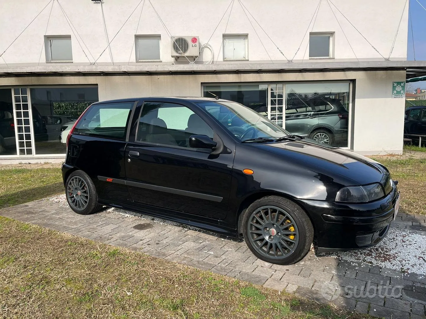 Fiat Punto 1997 photo 3