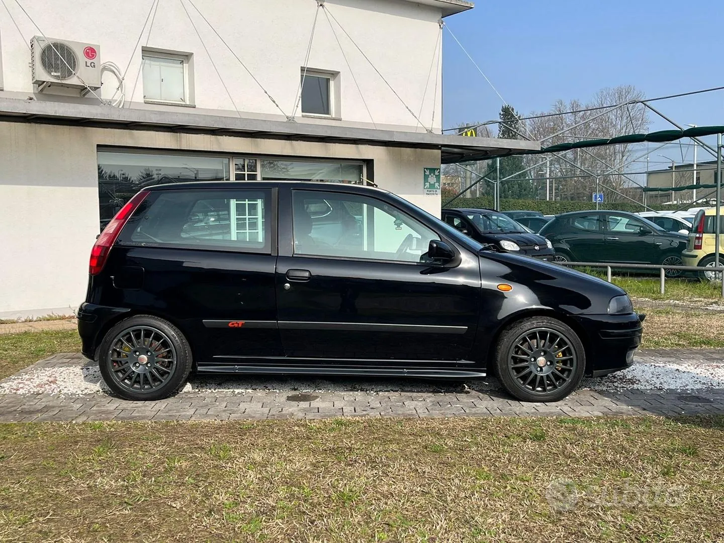 Fiat Punto 1997 photo 4