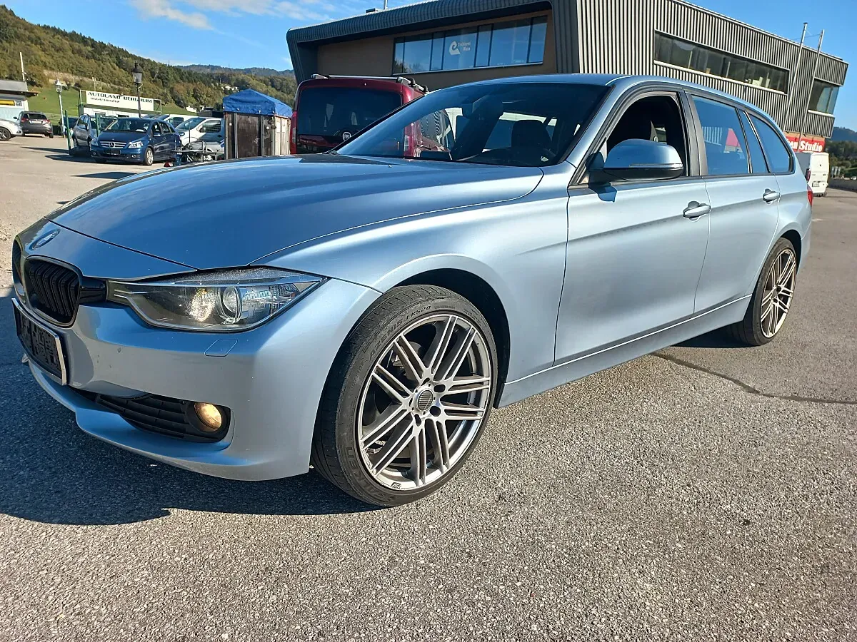 BMW 3 Series 2013 photo 2