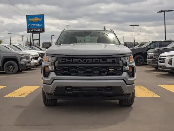 Chevrolet Silverado 1500 2026 photo 3