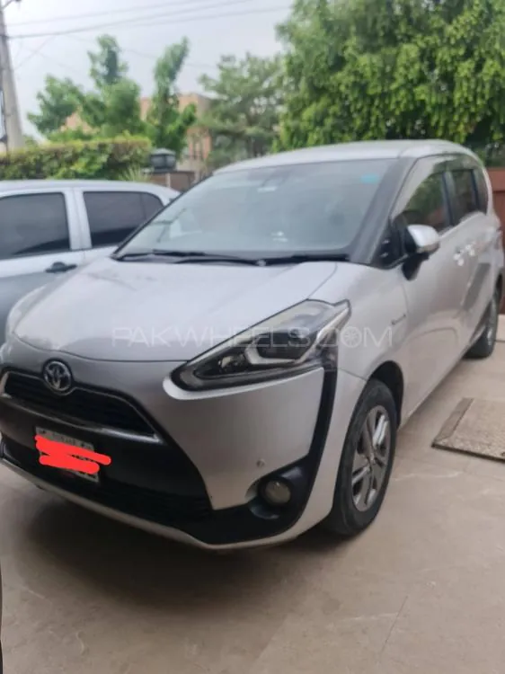 Toyota Sienta