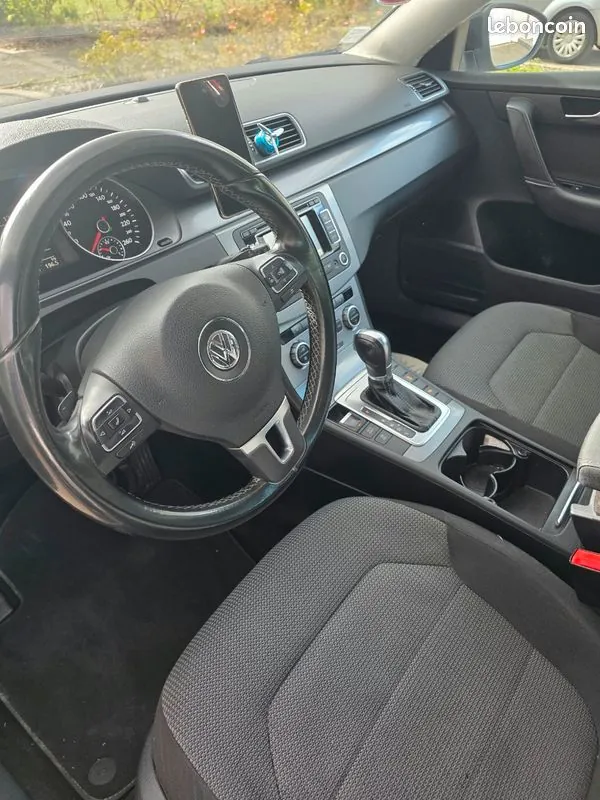 Volkswagen Passat 2014 photo 3