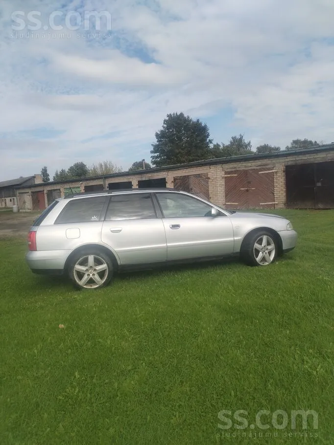 Audi A4 1999 photo 5