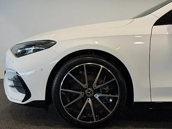 Mercedes-Benz Cla250 2025 photo 2