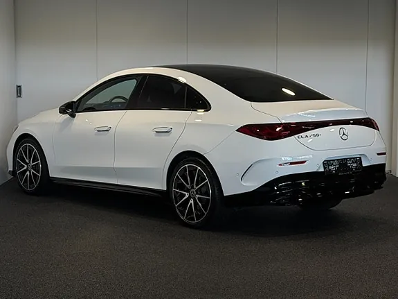 Mercedes-Benz Cla250 2025 photo 5