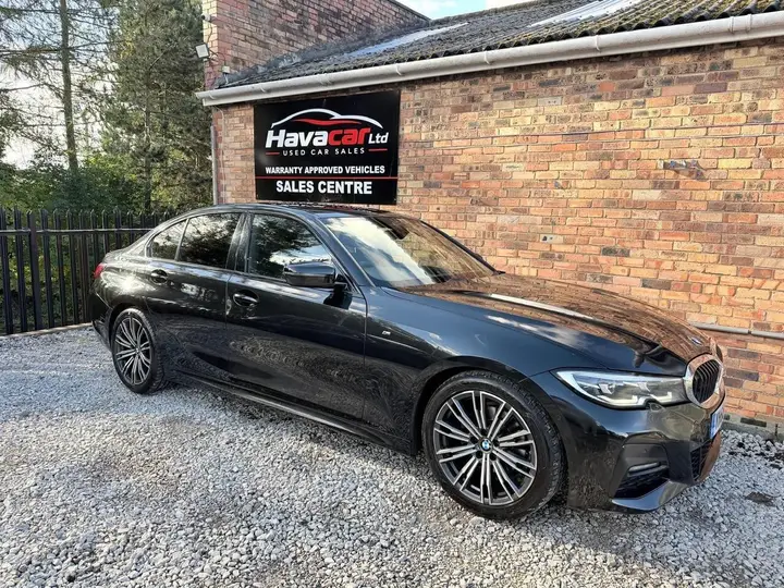 BMW 3 Series 2019 photo 5