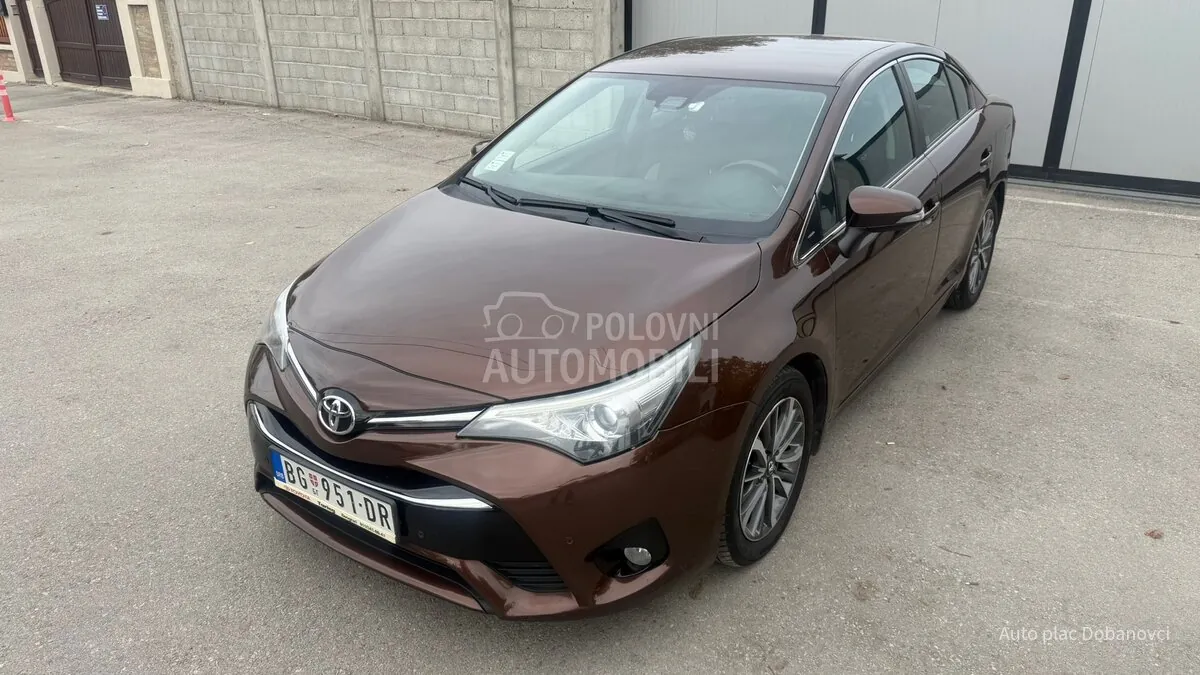 Toyota Avensis 2015 photo 2