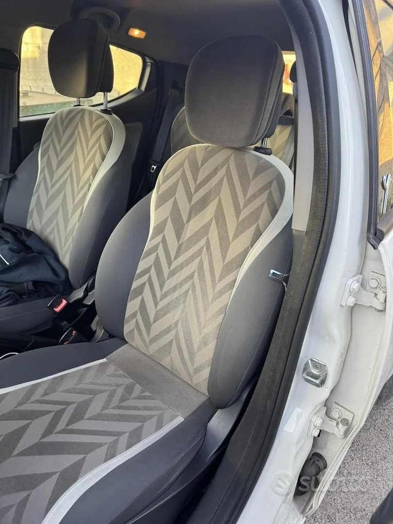 Lancia Ypsilon 2016 photo 3