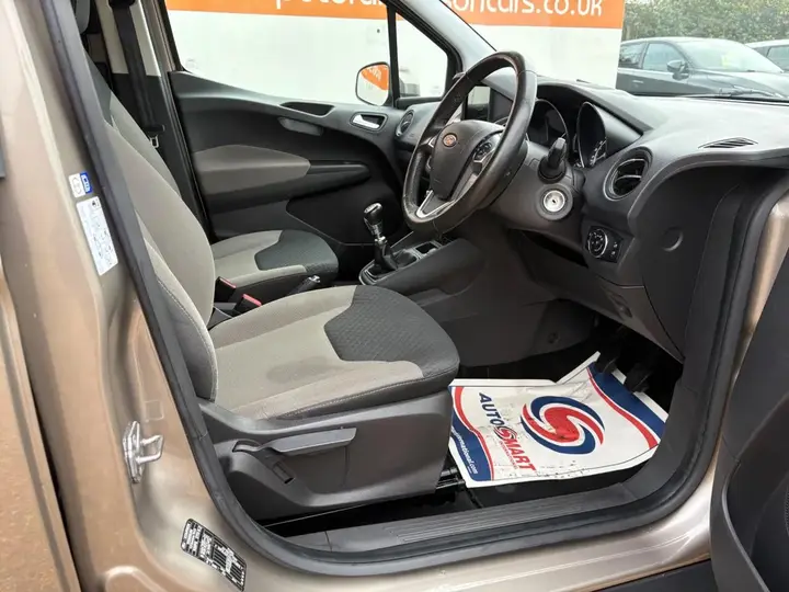 Ford Tourneo Courier 2020 photo 2