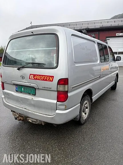 Toyota Hiace 2007 photo 4