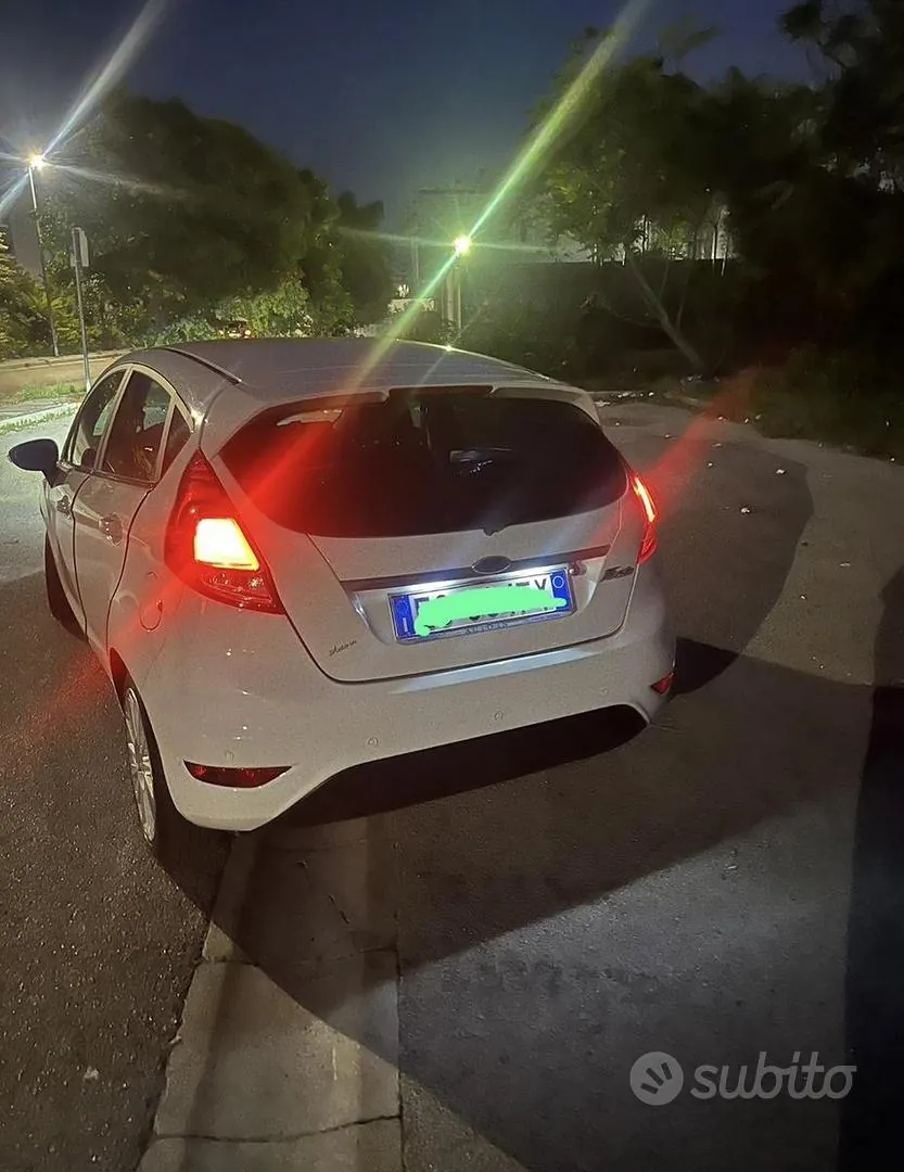 Ford Fiesta 2015 photo 3