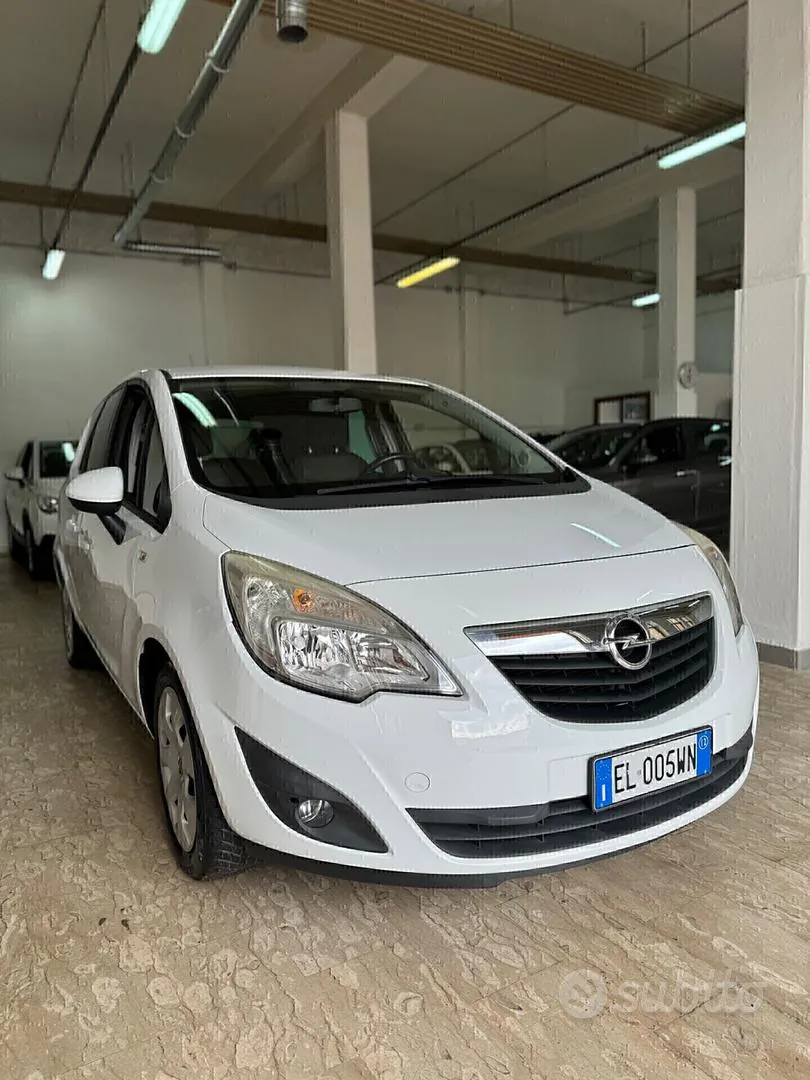 Opel Meriva 2012 photo 2