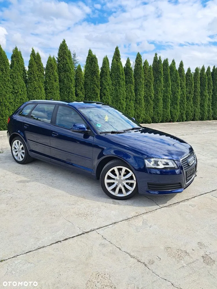 Audi A3 Sportback 2010 photo 3
