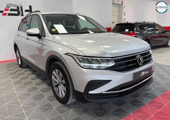 Volkswagen Tiguan 2022 photo 3