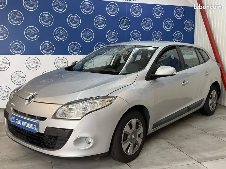 Renault Megane 2009 photo 2