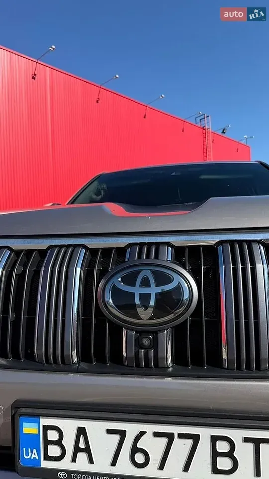 Toyota Land Cruiser Prado 2018 photo 4