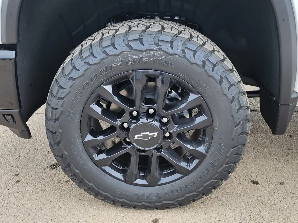 Chevrolet Silverado 2500Hd 2026 photo 4