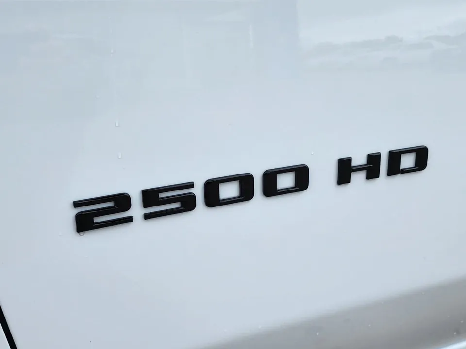 Chevrolet Silverado 2500Hd 2026 photo 5