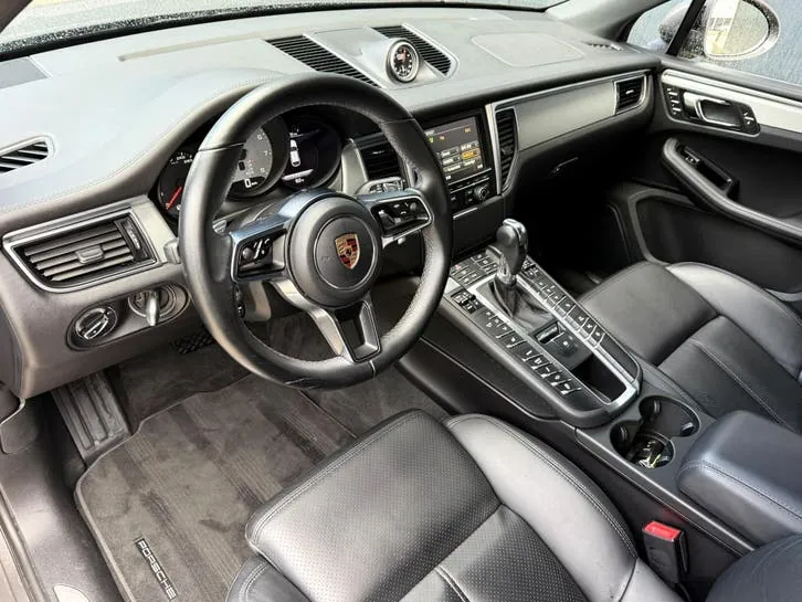 Porsche Macan 2015 photo 2