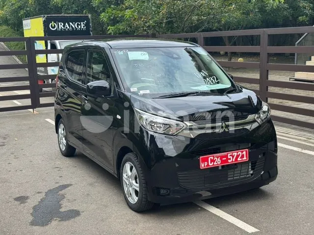 Mitsubishi Ek Wagon 2024 photo 2